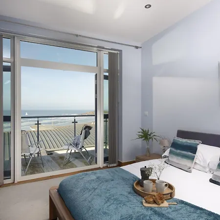 The Penthouse Forty Eight, Ocean 1